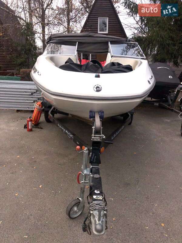Катер BRP Challenger 2007 в Киеве