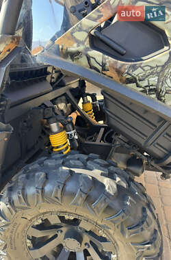 Квадроцикл  утилитарный BRP Commander 2013 в 