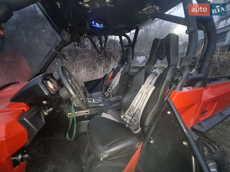 Квадроцикл  утилитарный BRP Commander 2014 в Днепре