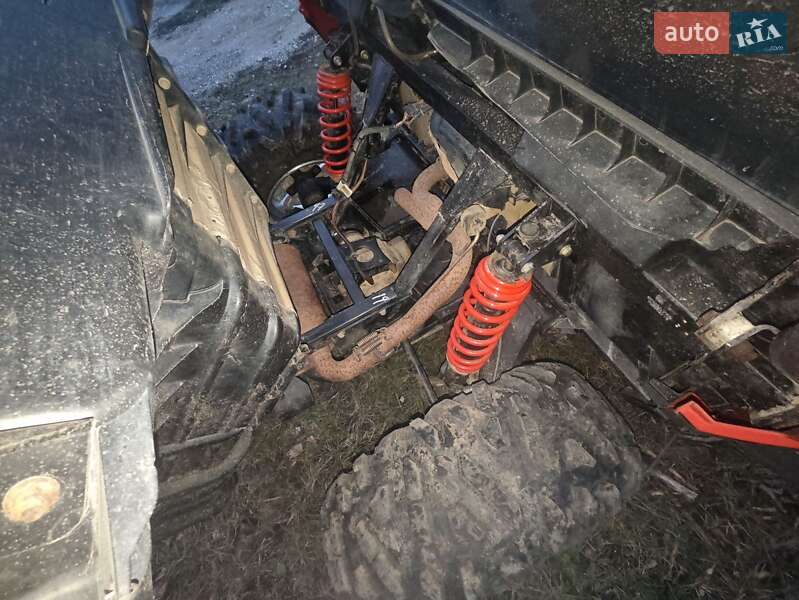 Квадроцикл  утилитарный BRP Commander 2014 в Днепре