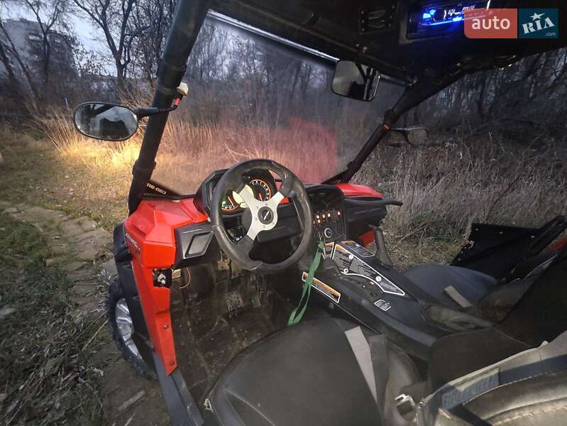 Квадроцикл  утилитарный BRP Commander 2014 в Днепре
