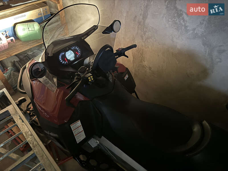 Снегоходы для охоты и рыбалки BRP Expedition 2011 в Лохвице