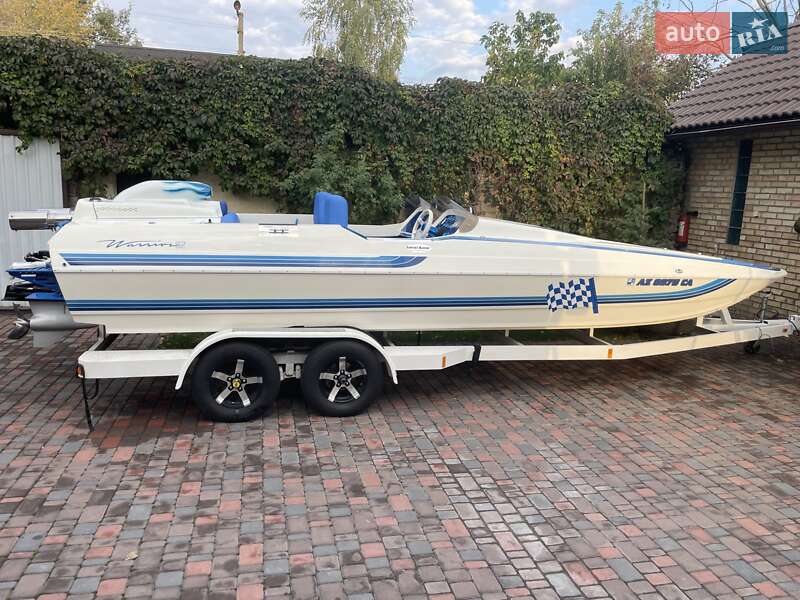 Човен BRP GTR 2006 в Києві