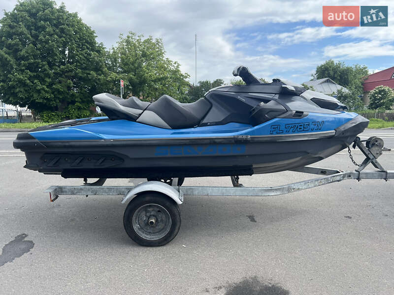 Гидроцикл спортивный BRP GTX 2019 в 