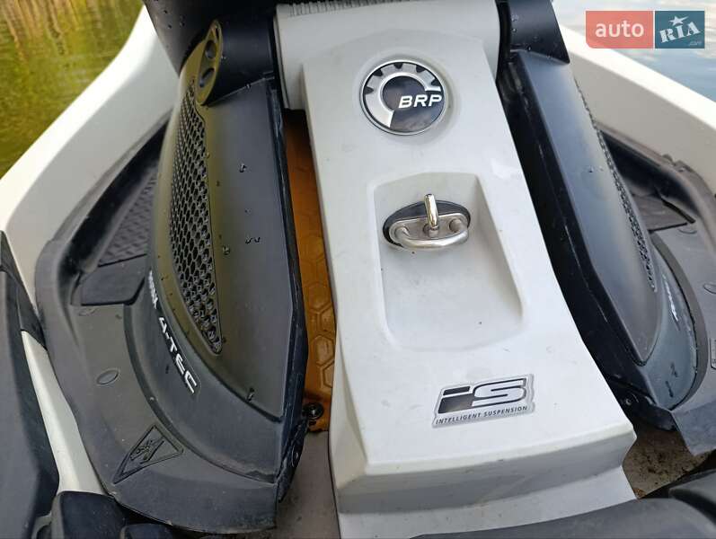 Гидроцикл туристический BRP GTX 2011 в Житомире