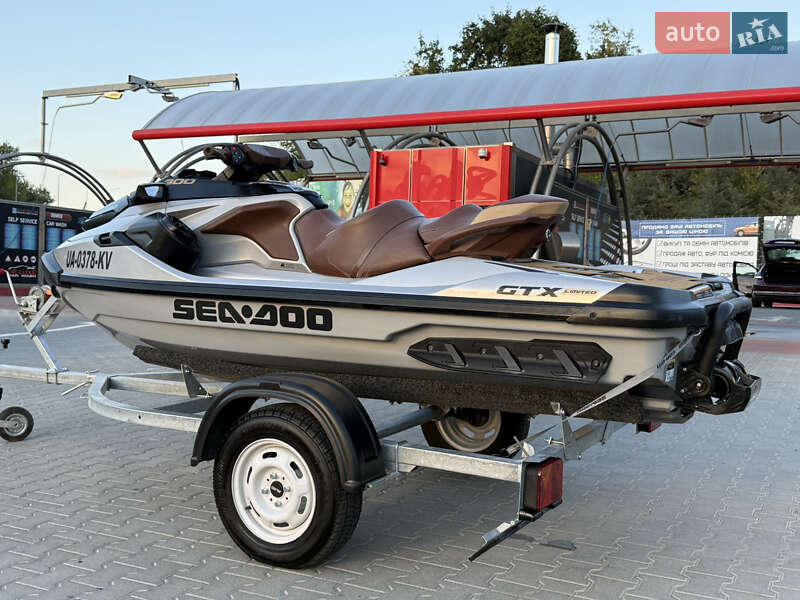 Гидроцикл туристический BRP GTX 2018 в Тернополе фото 6 Гидроцикл туристический BRP GTX 2018 в Тернополе