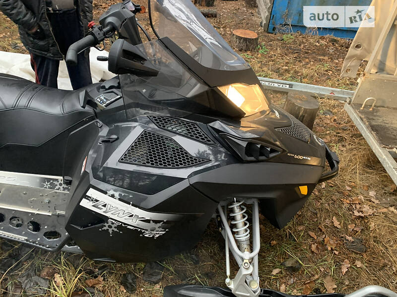 Снегоходы для охоты и рыбалки BRP Lynx 2011 в Киеве