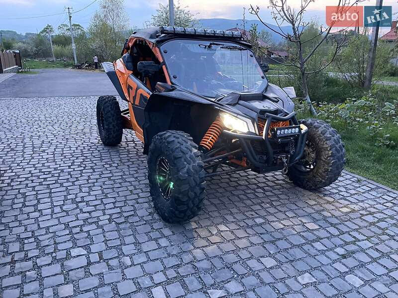 Квадроцикл утилітарний BRP Maverick X3 2020 в Києві