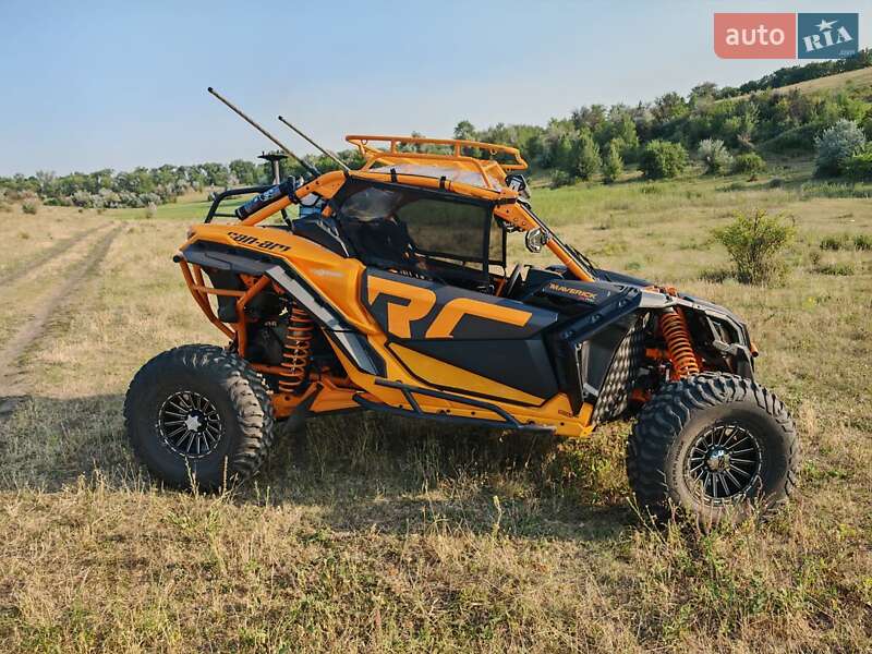 Квадроцикл  утилитарный BRP Maverick X3 2020 в Запорожье