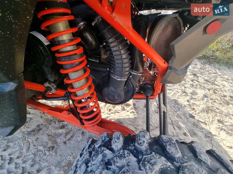 Квадроцикл утилітарний BRP Maverick X3 2017 в Києві