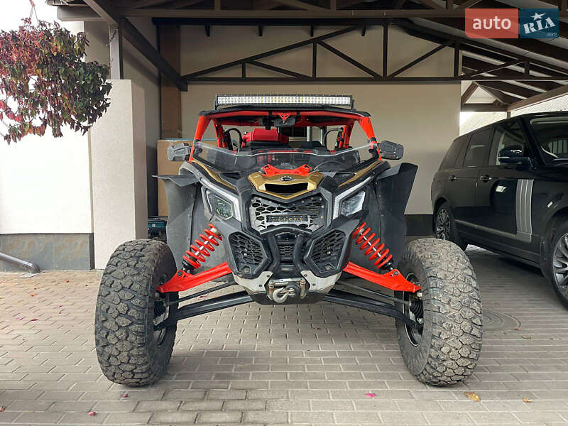 Мотовездеход BRP Maverick X3 2017 в Киеве фото Мотовездеход BRP Maverick X3 2017 в Киеве
