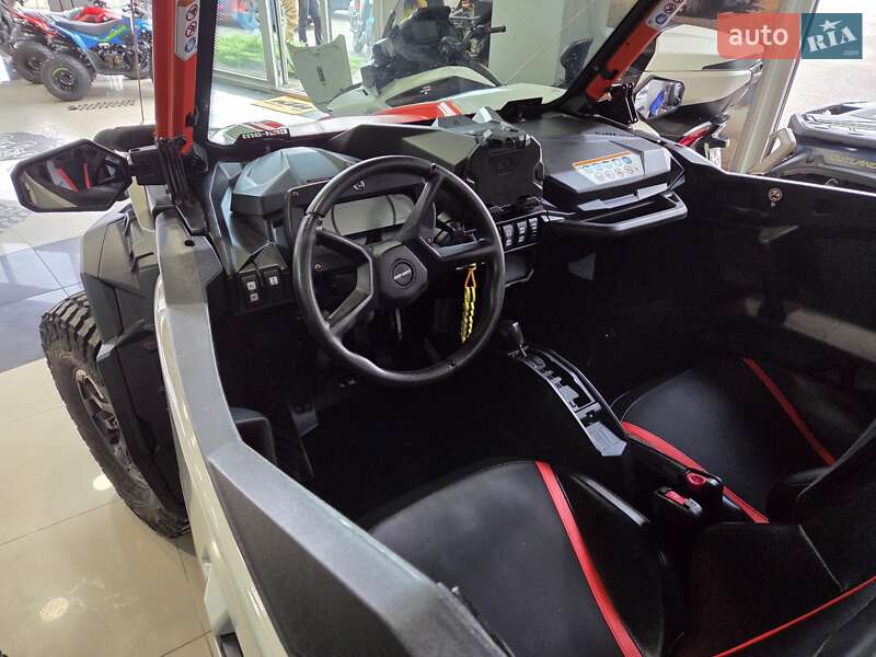 Мотовездеход BRP Maverick 2021 в Львове