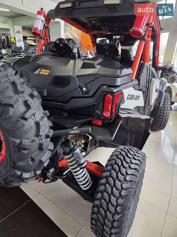Мотовездеход BRP Maverick 2021 в Львове