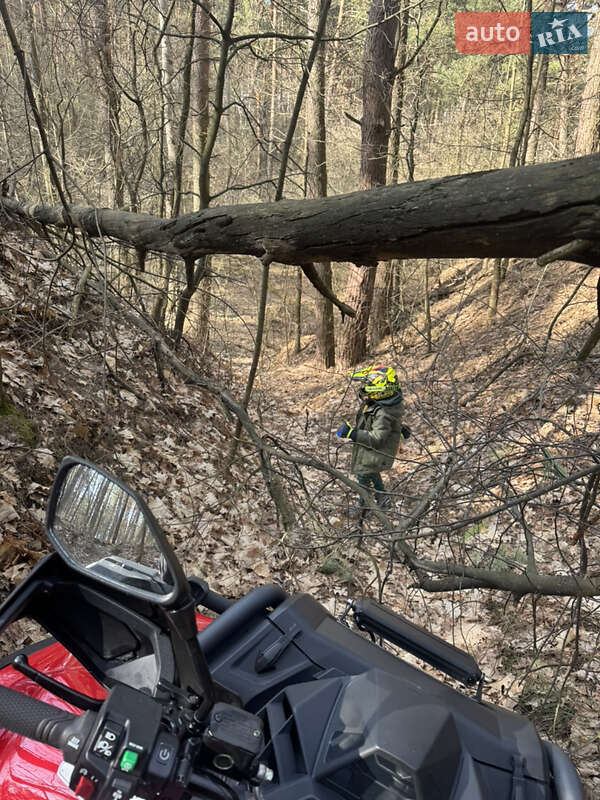 Квадроцикл  утилитарный BRP Outlander 2024 в Киеве