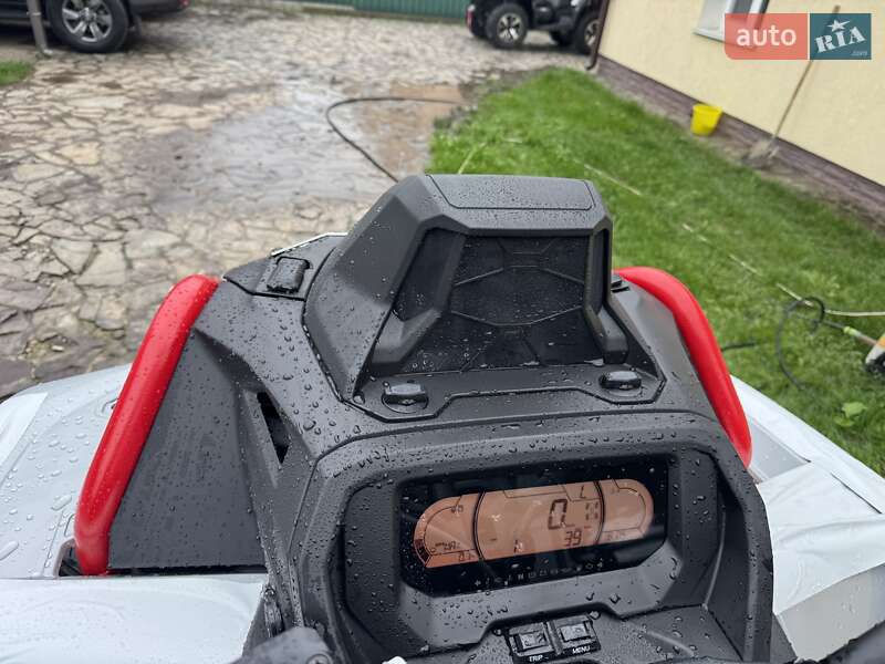 Квадроцикл  утилитарный BRP Outlander 2025 в Умани