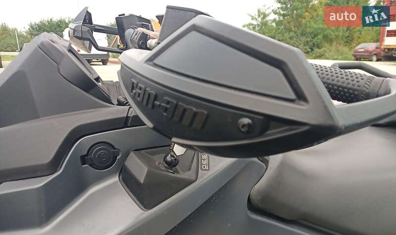 Квадроцикл  утилитарный BRP Outlander 2022 в Львове