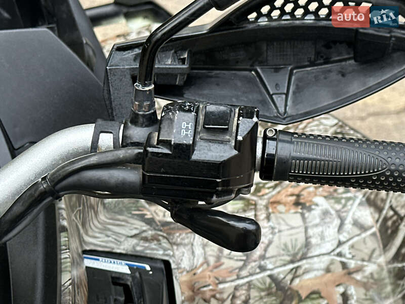 Квадроцикл  утилитарный BRP Outlander 2014 в Ужгороде