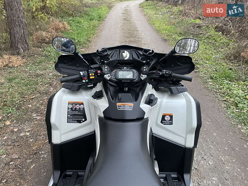 Квадроцикл  утилитарный BRP Outlander 2012 в Харькове