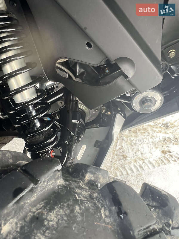 Вездеход-амфибия BRP Outlander 2012 в Черновцах