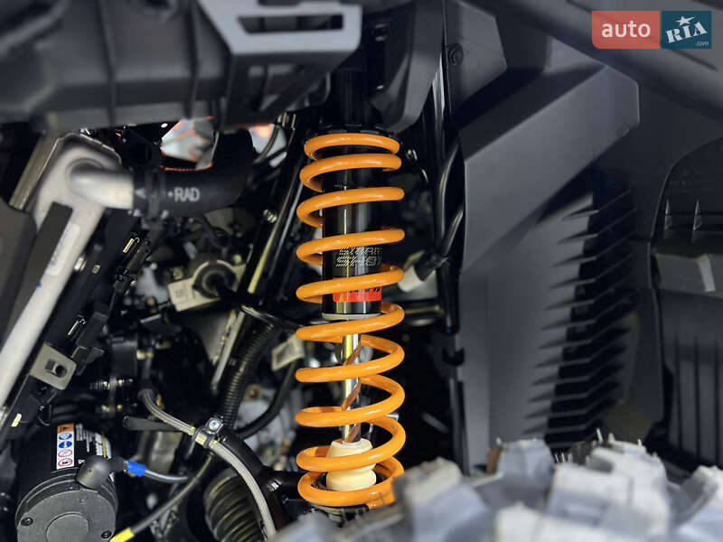 Квадроцикл утилітарний BRP Outlander 2026 в Києві