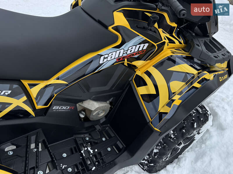 Квадроцикл  утилитарный BRP Outlander 2016 в Ужгороде