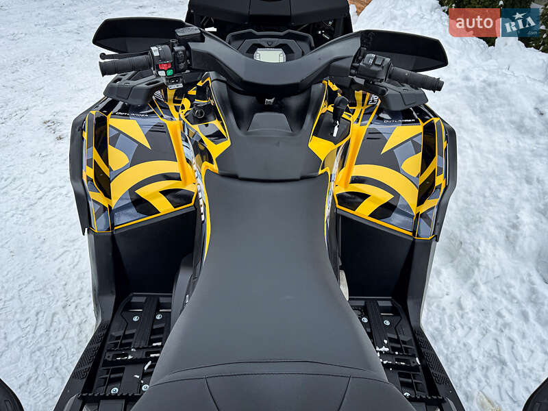 Квадроцикл  утилитарный BRP Outlander 2016 в Ужгороде