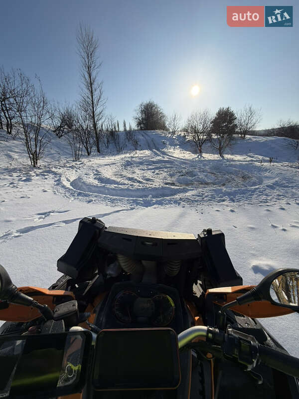 Квадроцикл утилітарний BRP Outlander 2015 в Хмельницькому