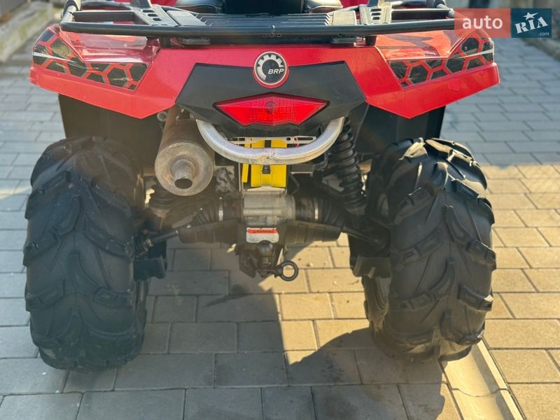 Квадроцикл  утилитарный BRP Outlander 2012 в Черновцах