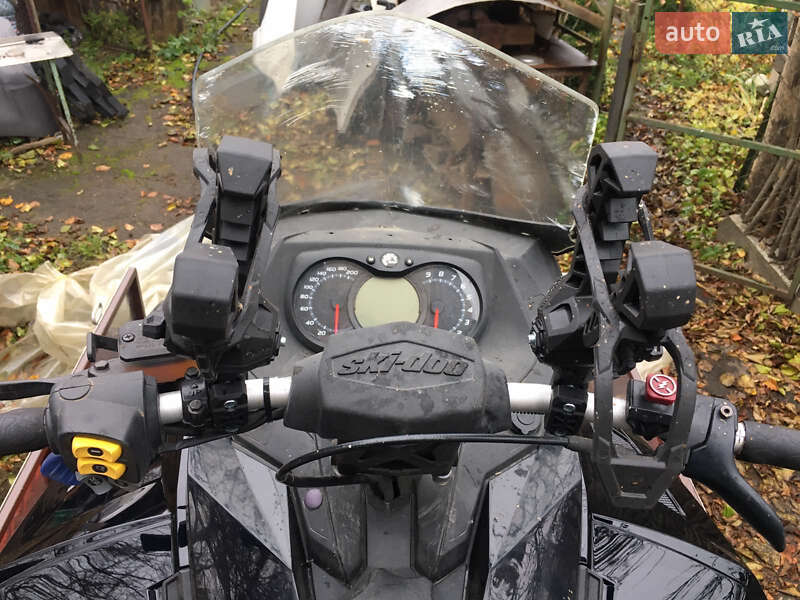 Горные снегоходы BRP Renegade 2012 в Сумах