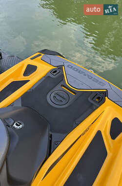 Гідроцикл спортивний BRP RXP-X 2022 в 
