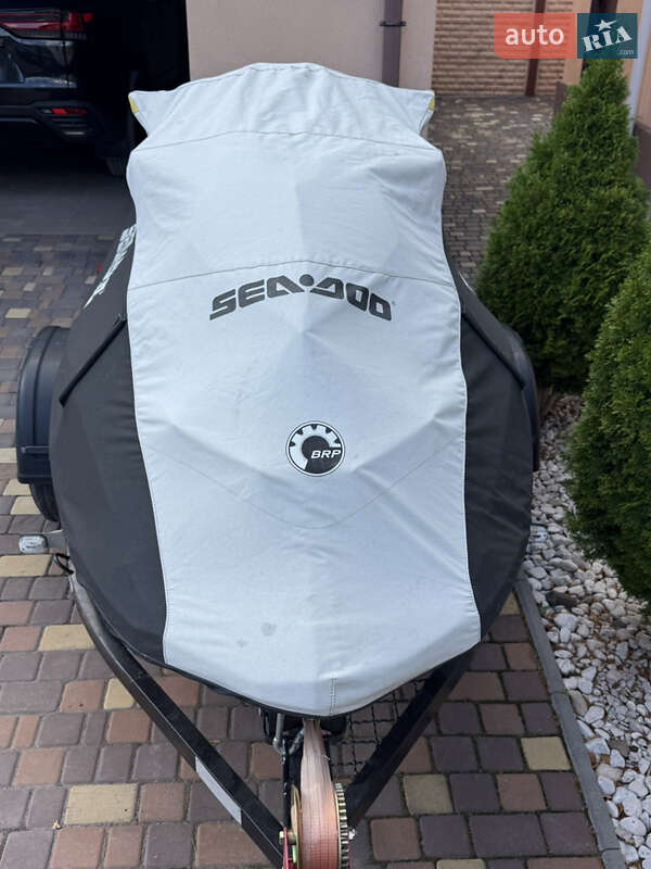 Гідроцикл спортивний BRP RXP-X 2018 в Дніпрі