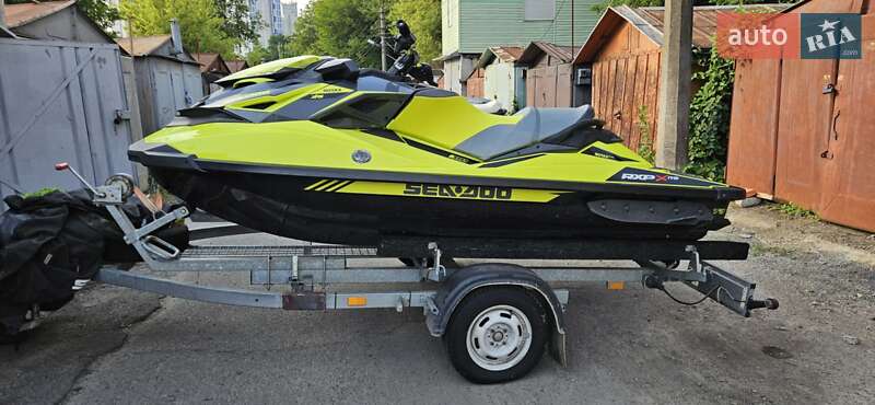 Гидроцикл спортивный BRP RXP 2017 в Киеве