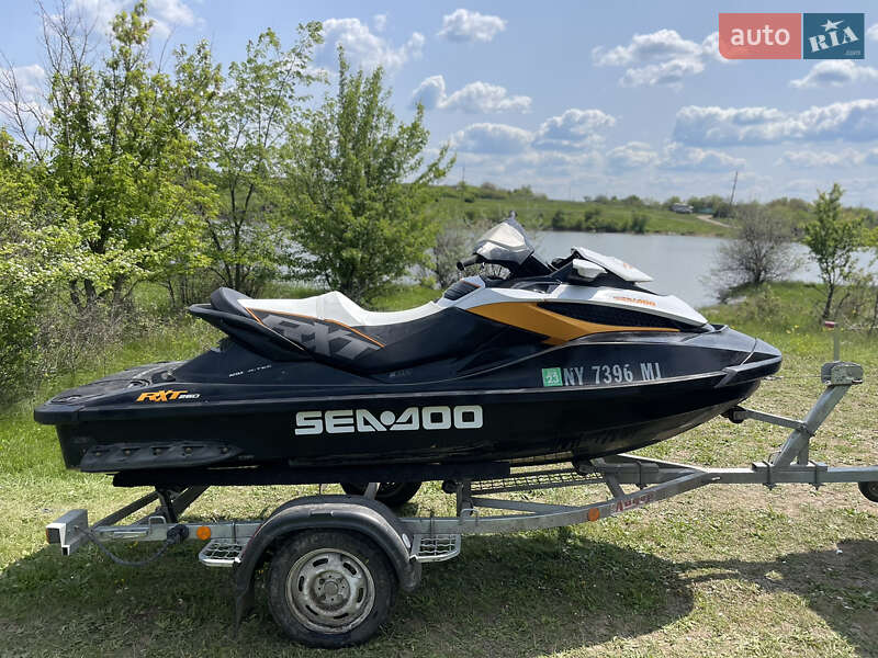 Гідроцикл спортивний BRP RXT-X 2012 в Новому Бузі