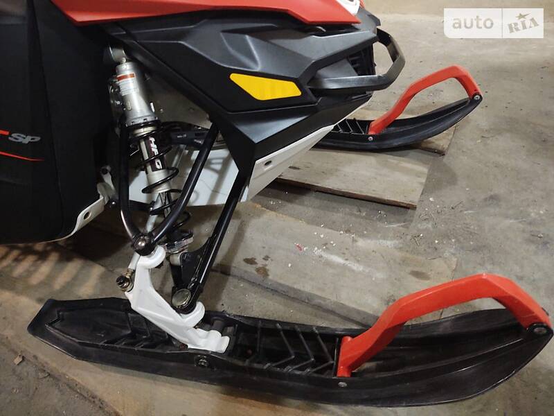 Снегоход BRP Ski-Doo 2015 в Киеве