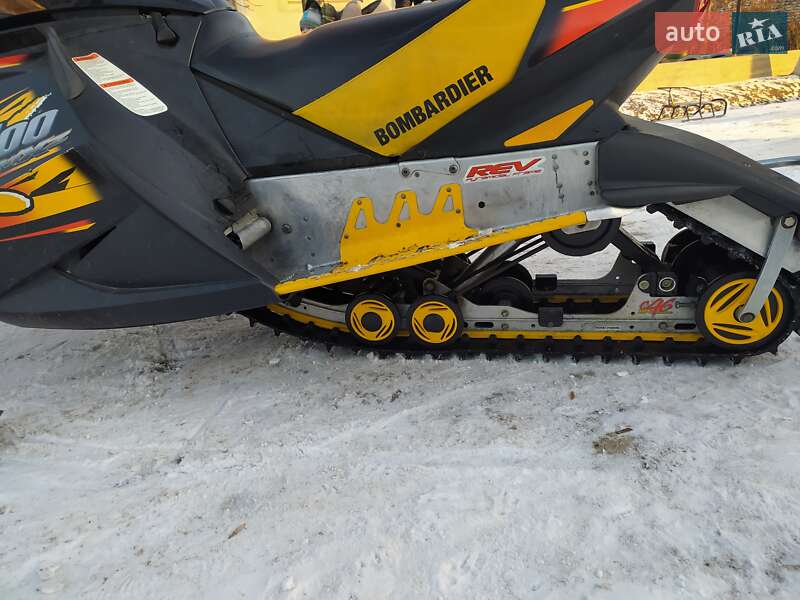 Снігоходи для полювання та рибалки BRP Ski-Doo 2003 в Коломиї