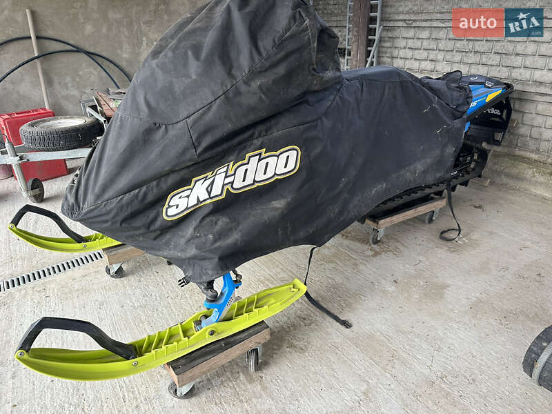 Гірські снігоходи BRP Ski-Doo 2017 в Великому Березному