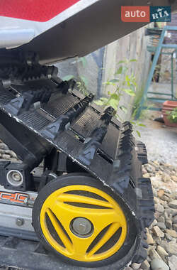 Утилітарні снігоходи BRP Ski-Doo 2010 в 