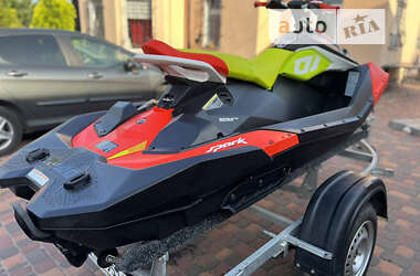 Гидроцикл туристический BRP Spark 2020 в 