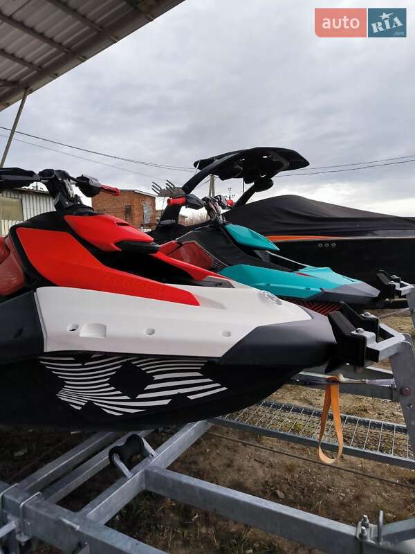 Гідроцикл туристичний BRP Spark 2024 в Львові фото 3 Гідроцикл туристичний BRP Spark 2024 в Львові