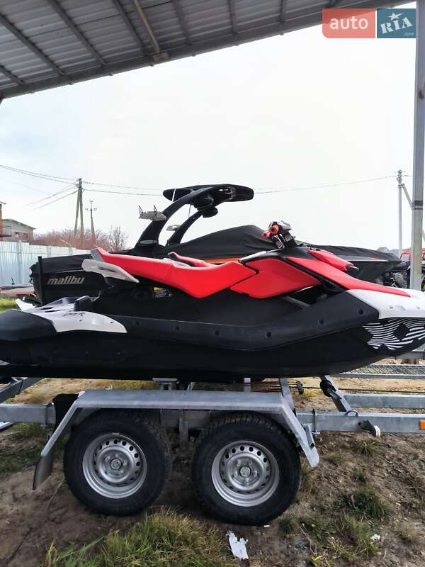 Гідроцикл туристичний BRP Spark 2024 в Львові фото 5 Гідроцикл туристичний BRP Spark 2024 в Львові