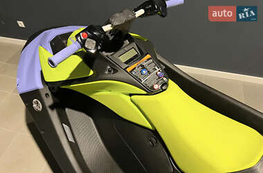 Гідроцикл спортивний BRP Spark 2025 в 