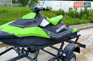 Гидроцикл спортивный BRP Spark 2016 в 