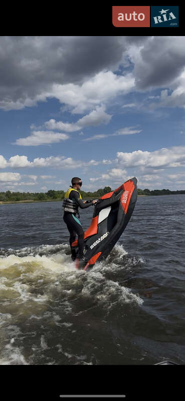 Гідроцикл спортивний BRP Spark 2017 в Києві