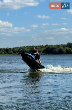 Гідроцикл спортивний BRP Spark 2021 в 