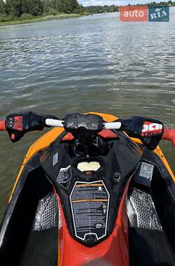 Гидроцикл спортивный BRP Spark 2018 в 