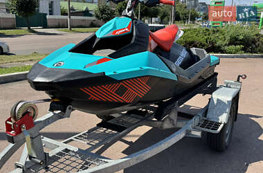 Гідроцикл спортивний BRP Spark 2018 в 