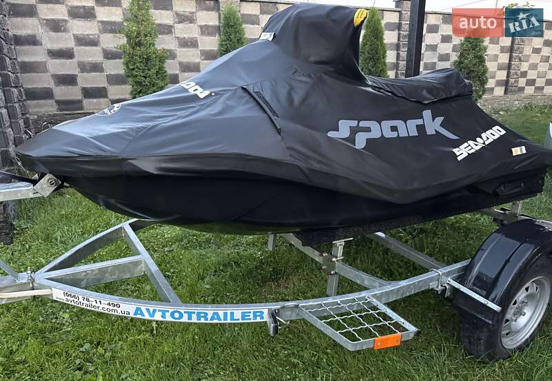 Гидроцикл спортивный BRP Spark 2017 в Житомире