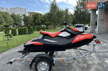 Гідроцикл спортивний BRP Spark 2017 в 