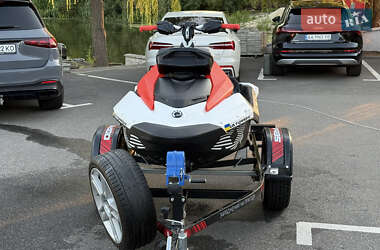 Гідроцикл спортивний BRP Spark 2025 в 