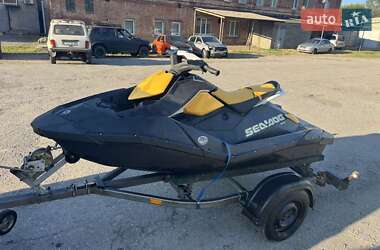 Гидроцикл спортивный BRP Spark 2018 в 